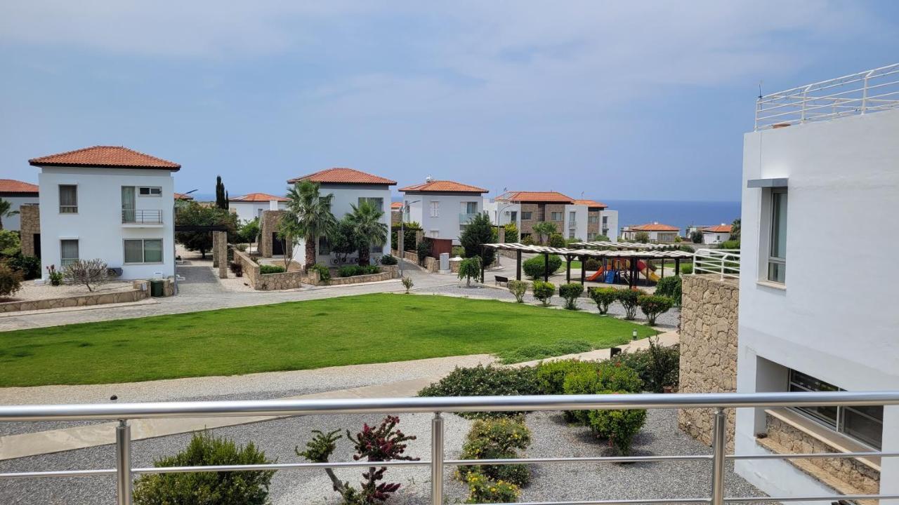 Sea And Mountain View Beachfront Penthouse Yali Exterior photo