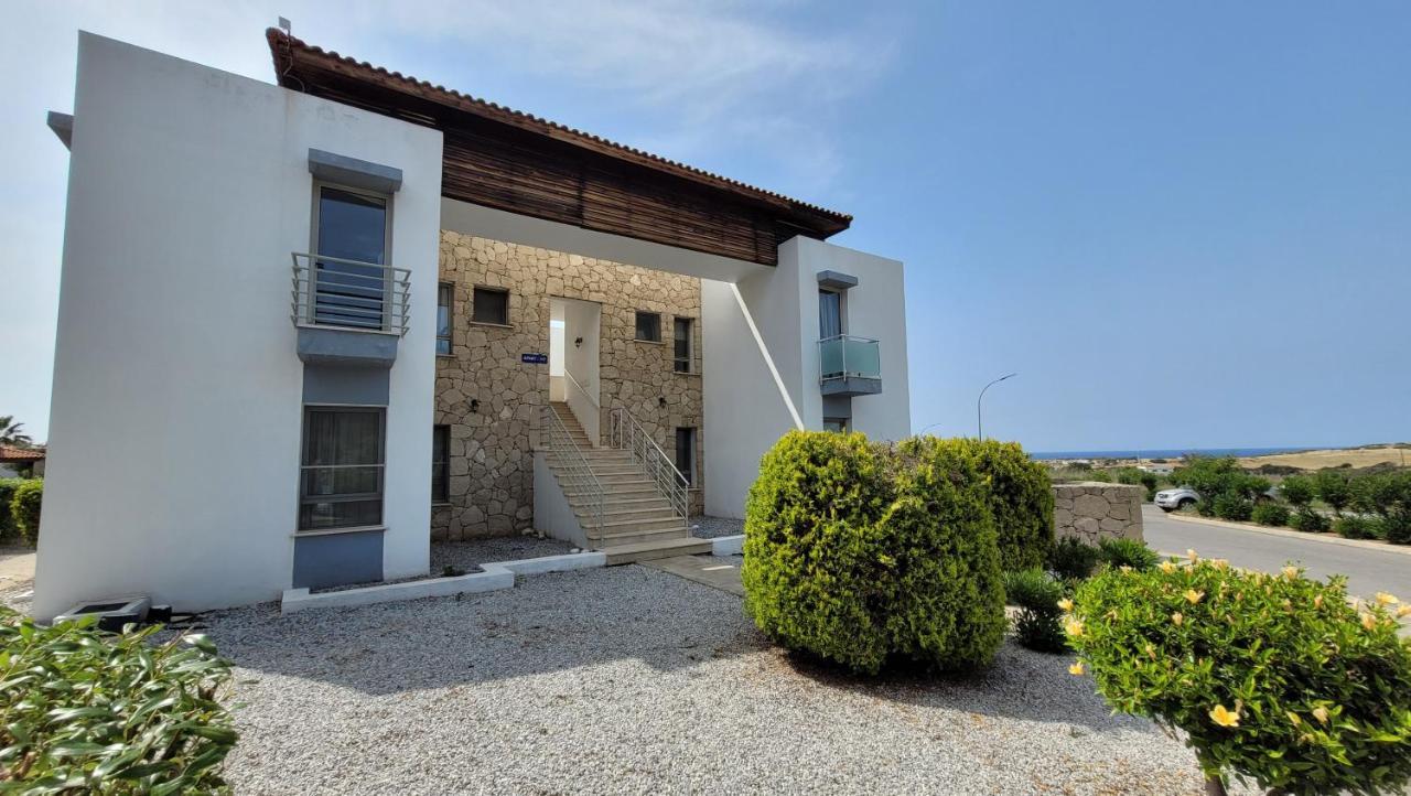 Sea And Mountain View Beachfront Penthouse Yali Exterior photo