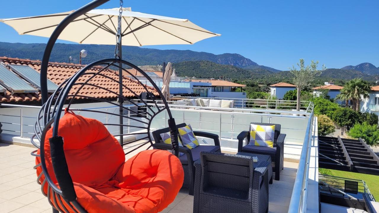 Sea And Mountain View Beachfront Penthouse Yali Exterior photo